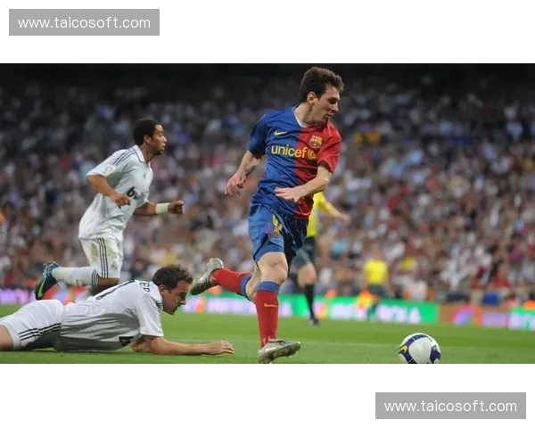 震撼全场！梅西帽子戏法助巴萨逆转皇家马德里夺得西超杯冠军